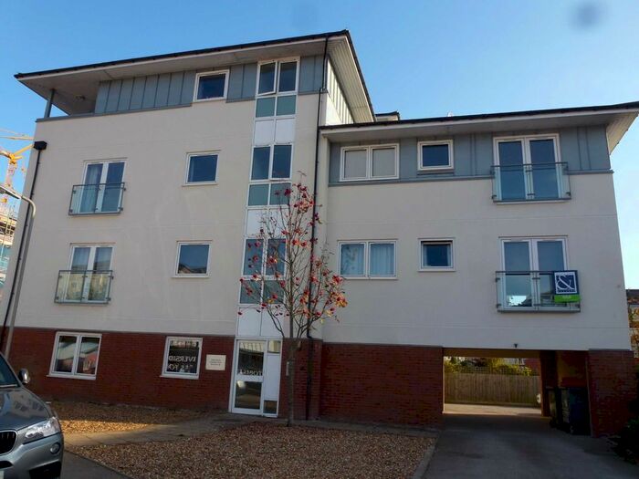 2 Bedroom Flat To Rent In Kempton Drive, Warwick, CV34