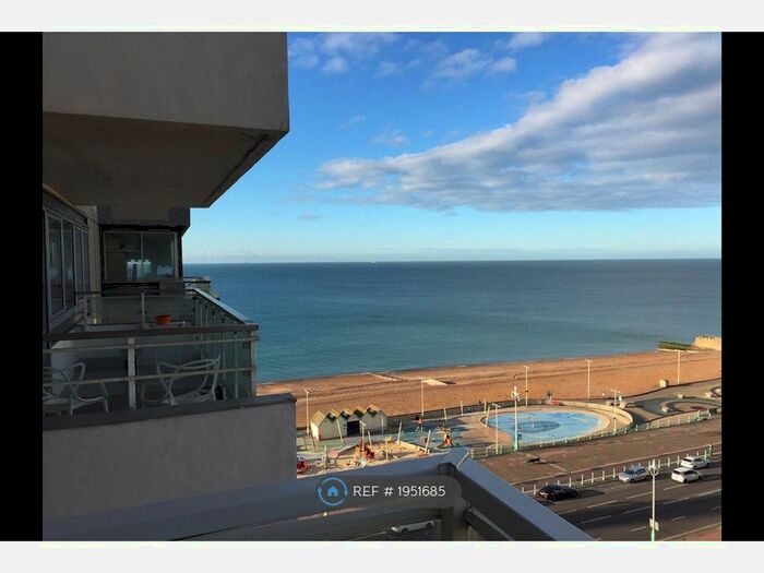 2 Bedroom Flat To Rent In Kings Road, Brighton, BN1