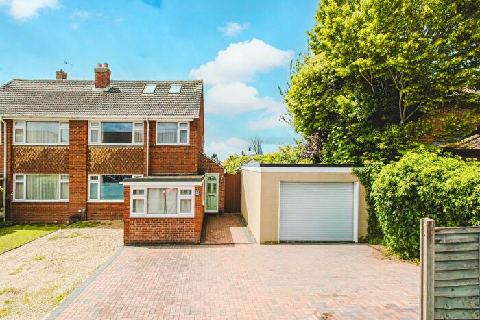 4 Bedroom Semi-Detached House For Sale In Swindon, Wiltshire, SN2