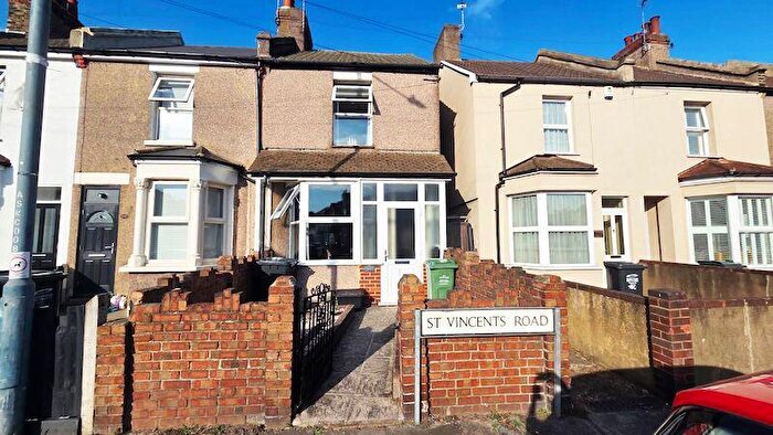 3 Bedroom End Of Terrace House For Sale In St. Vincents Road, Dartford, DA1