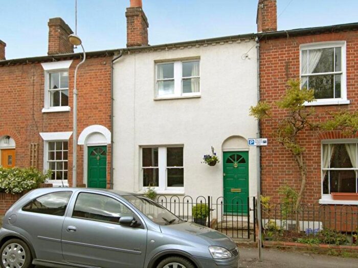 2 Bedroom Terraced House To Rent In St. Johns Hill, Reading, RG1
