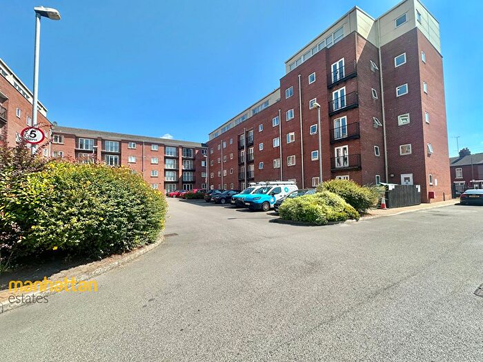 2 Bedroom Flat To Rent In Hessel Street, Salford, M50