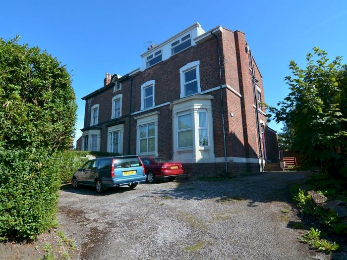2 Bedroom Flat To Rent In Grange Mount, Birkenhead, CH43