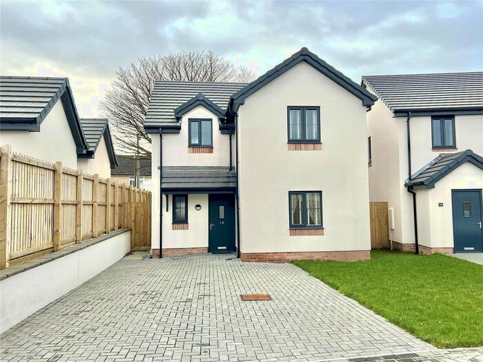 3 Bedroom Detached House For Sale In Cwrt Dolwerdd, Boncath, Pembrokeshire, SA37