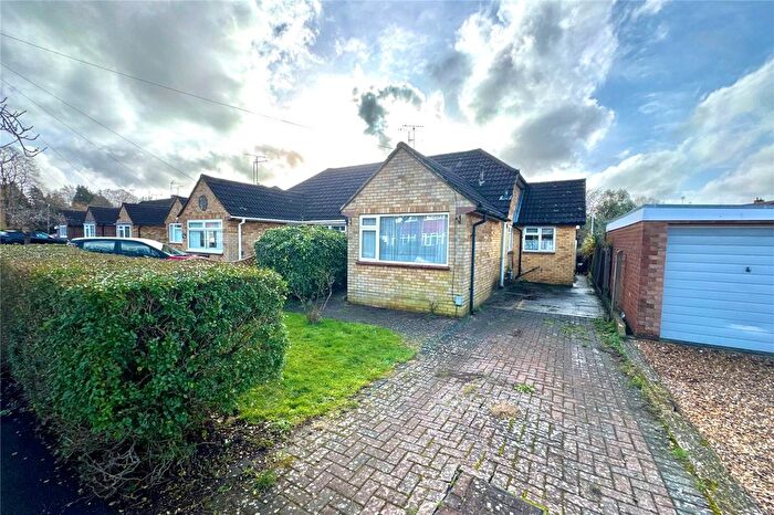 2 Bedroom Bungalow For Sale In Glebe Road, Farnborough, Hampshire, GU14
