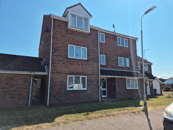 2 Bedroom Flat To Rent In Constable Avenue, Clacton-on-Sea, CO16