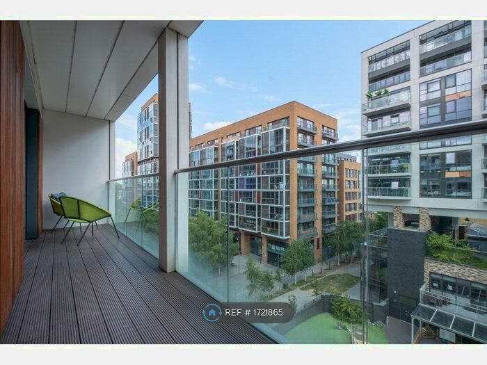 2 Bedroom Flat To Rent In Roseberry Place, London, E8