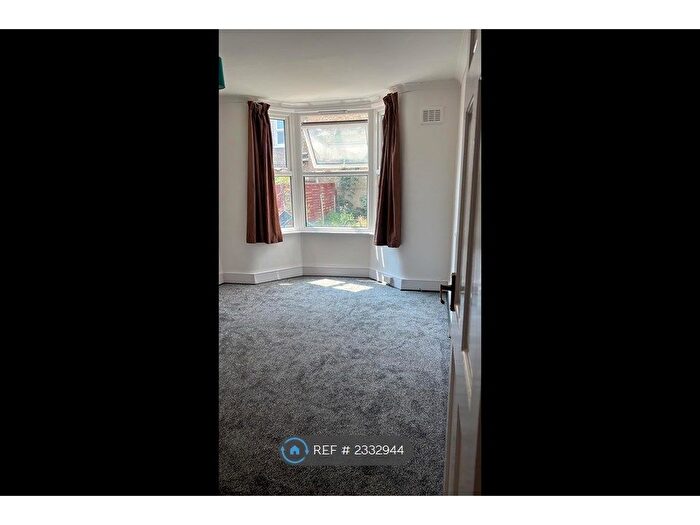 1 Bedroom Flat To Rent In Gwendoline Avenue, London, E13