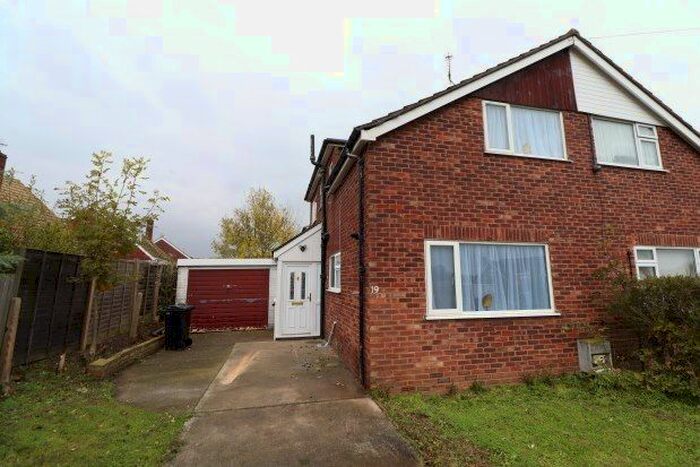 2 Bedroom Semi-Detached House To Rent In Thorpe Road, Clacton-On-Sea, CO15