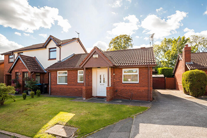 2 Bedroom Bungalow For Sale In Ploughmans Way, Great Sutton, CH66