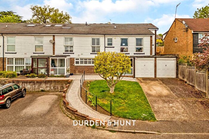 4 Bedroom Terraced House For Sale In The Seymours, Loughton, IG10