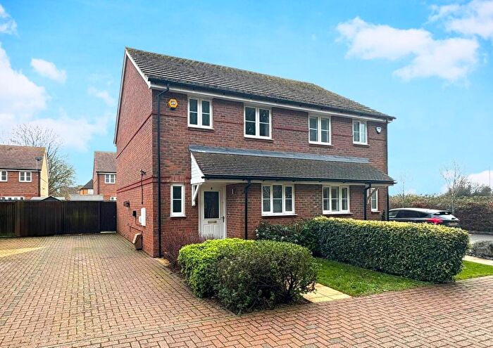 3 Bedroom Semi-Detached House For Sale In Sycamore Grove, Stoke Mandeville, HP22