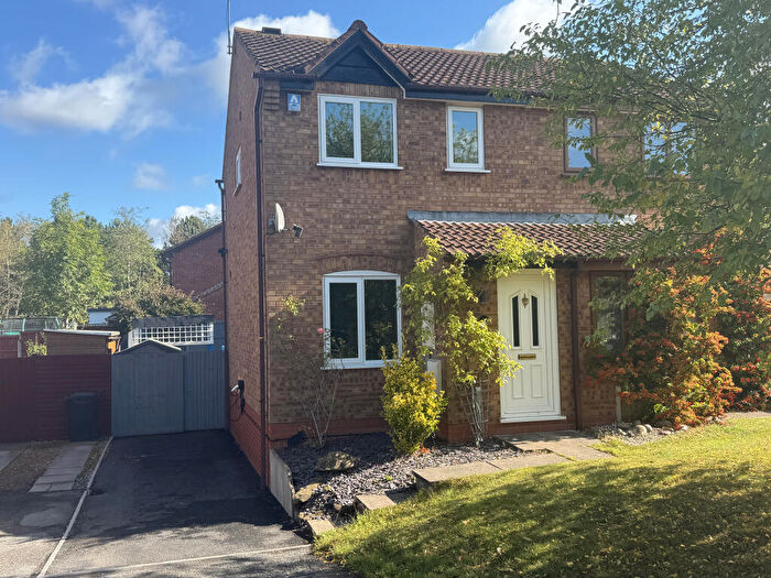 2 Bedroom Semi-Detached House To Rent In Perivale Way, Stourbridge, West Midlands, DY8