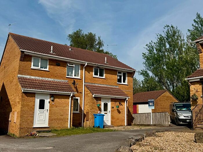 3 Bedroom House To Rent In Chalbury Close, Canford Heath, BH17