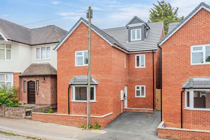 5 Bedroom Detached House For Sale In - Neale Avenue, Kettering, NN16