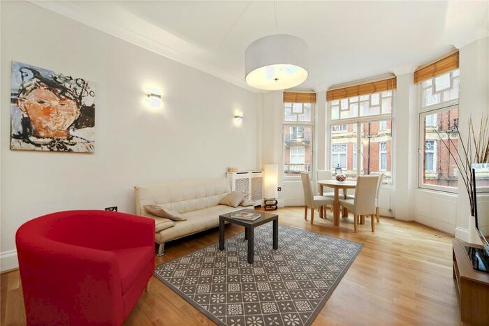 2 Bedroom Flat To Rent In Montagu Mansions, London, W1U