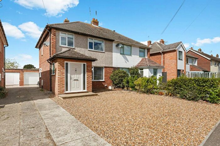 3 Bedroom Semi-Detached House For Sale In Broomfield Crescent, Wivenhoe, Colchester, CO7