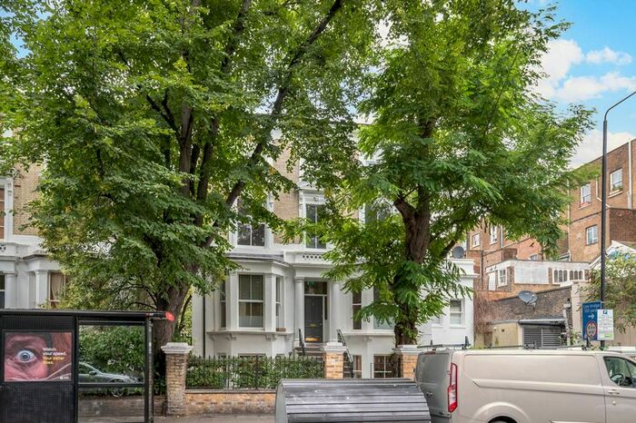 1 Bedroom Flat To Rent In Cambridge Gardens, North Kensington, London, W10