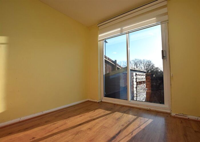 2 Bedroom End Of Terrace House To Rent In Seven Acre Close, St. Leonards-On-Sea, TN37