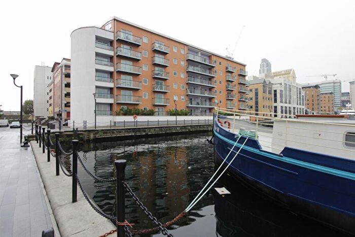 2 Bedroom Apartment To Rent In Antilles Bay, Canary Wharf, E14