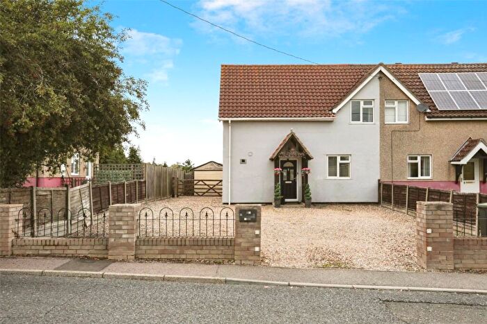 4 Bedroom Semi-Detached House For Sale In Gracechurch Street, Stowmarket, Suffolk, IP14