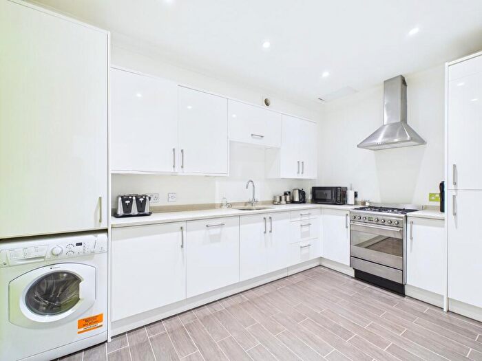 2 Bedroom Apartment To Rent In Jubilee Mansions, Thorpe Road, Peterborough, PE3