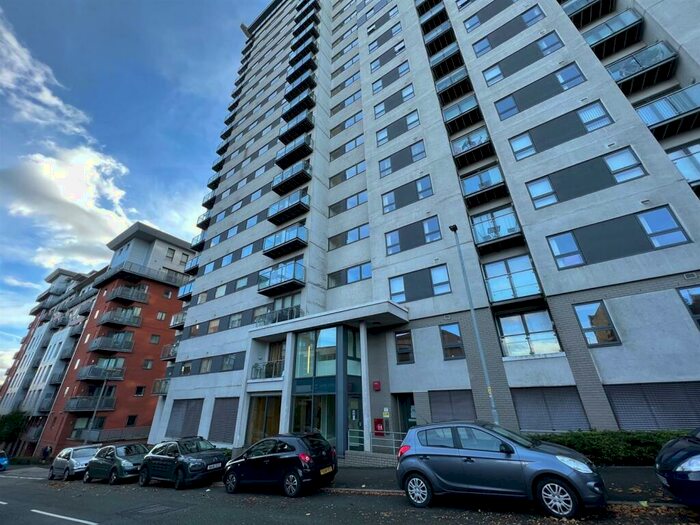 2 Bedroom Apartment To Rent In Britton House, Lord Street, Green Quarter, M4