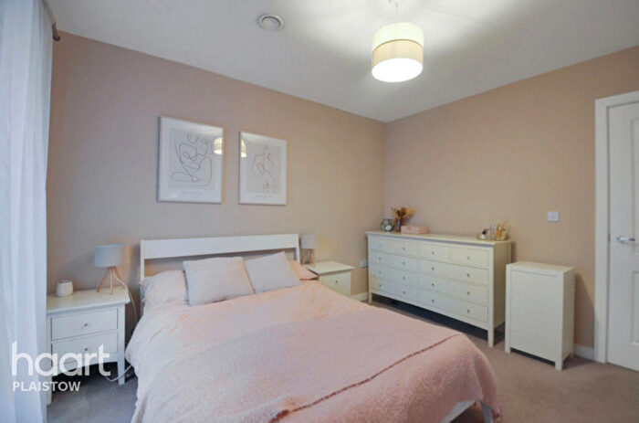 1 Bedroom Apartment For Sale In George Peabody Street, London, E13