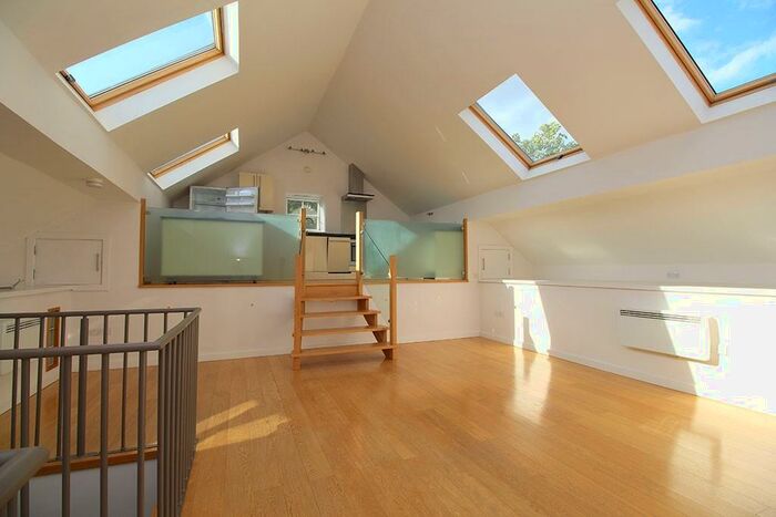 3 Bedroom Apartment To Rent In Harrimans Mill, Garendon Road, Shepshed, LE12