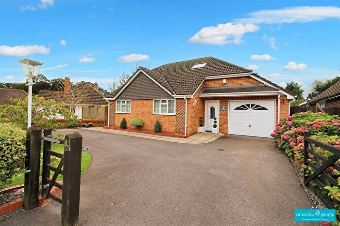 3 Bedroom Detached House For Sale In Highfield Road, Tilehurst, Reading, RG31