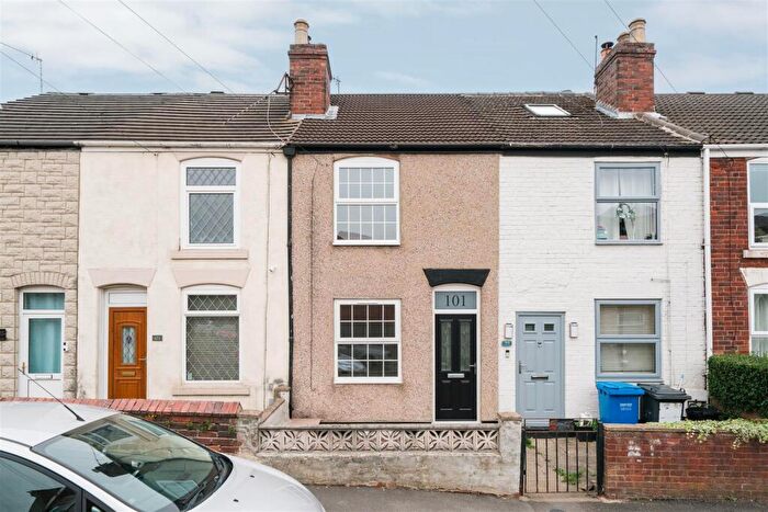 2 Bedroom Terraced House For Sale In Wellington Street, New Whittington, Chesterfield, S43