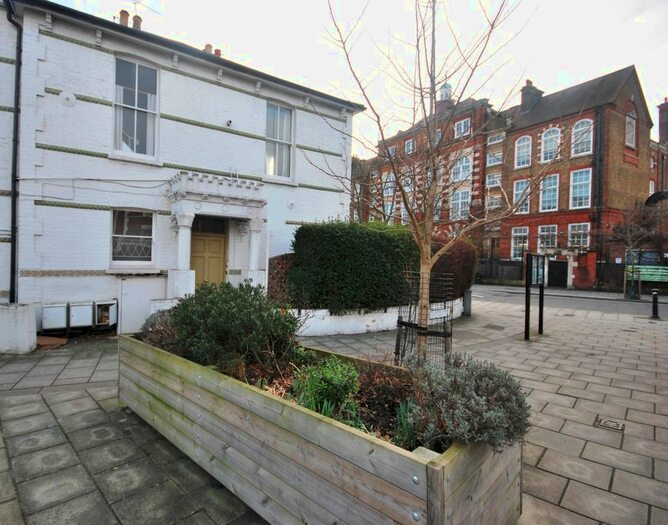 1 Bedroom Flat To Rent In Grove Vale, London, SE22