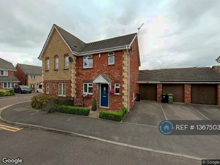 3 Bedroom Semi-Detached House To Rent In Westons Hill Drive, Emersons Green, Bristol, BS16