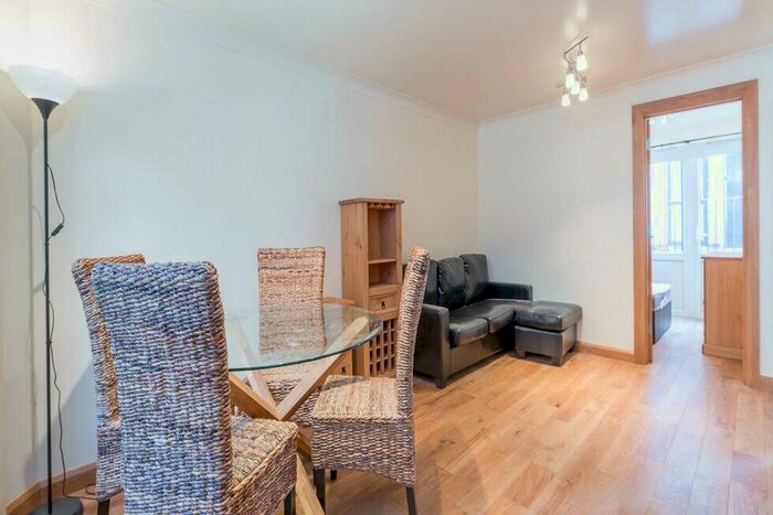 2 Bedroom Flat To Rent In Hargrave Road, Archway, N19