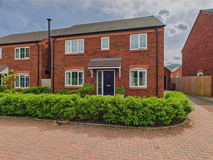 4 Bedroom Detached House For Sale In Wheelbarrow Way, Malvern, WR14