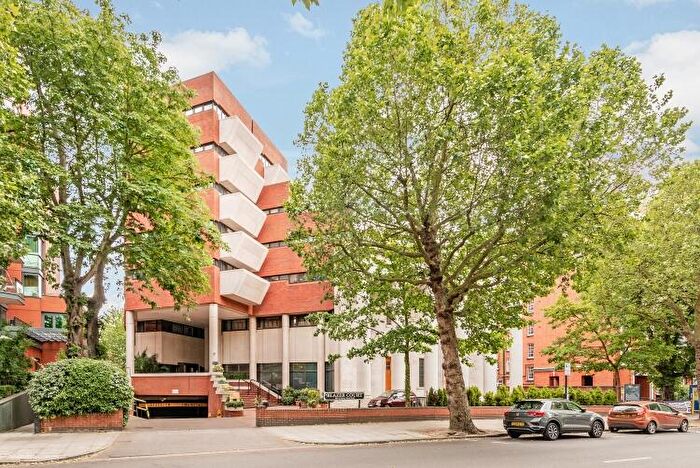 3 Bedroom Apartment To Rent In St. Johns Wood Road London, NW8