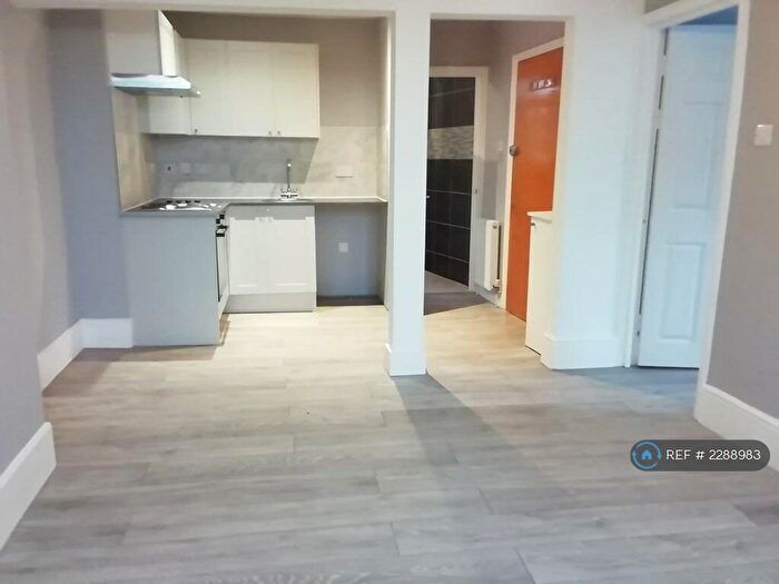1 Bedroom Flat To Rent In Woodford Road, London, E7
