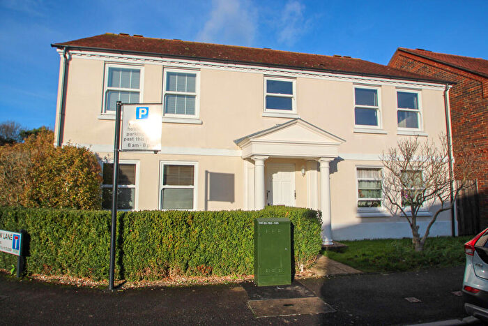 2 Bedroom Flat To Rent In Hamble, SO31