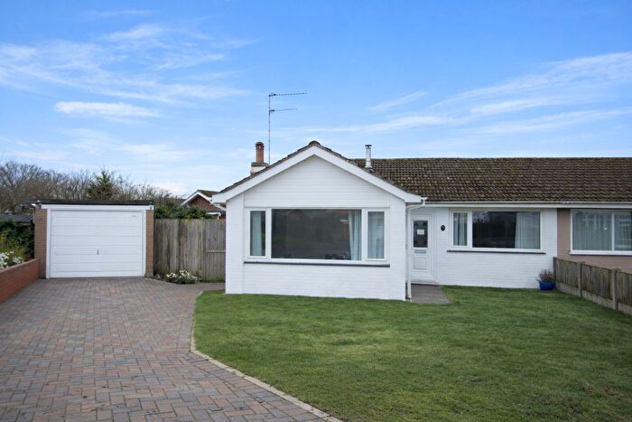 3 Bedroom Bungalow For Sale In Meadow Close, Hemsby, Great Yarmouth, Norfolk, NR29