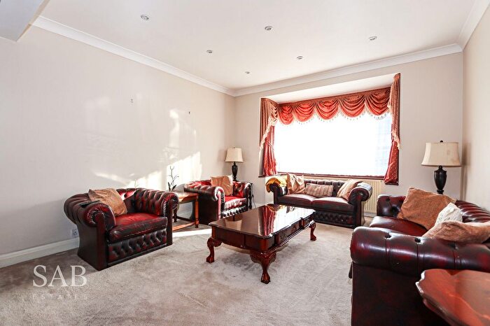 4 Bedroom End Of Terrace House To Rent In Mornington Road, Greenford, UB6