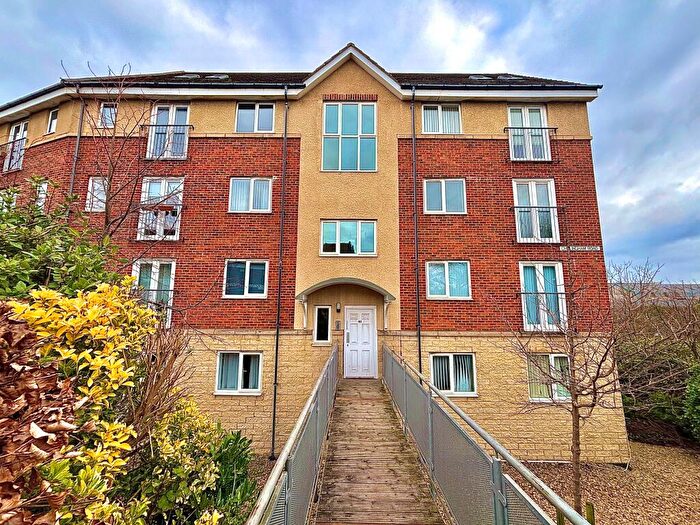 2 Bedroom Apartment For Sale In Chillingham Road, Heaton, Newcastle Upon Tyne, NE6