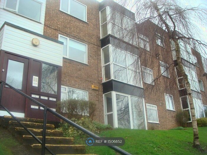 1 Bedroom Flat To Rent In Heywood Court, Middleton, Manchester, M24