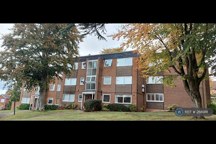 1 Bedroom Flat To Rent In Rossiter Lodge, Guildford, GU1