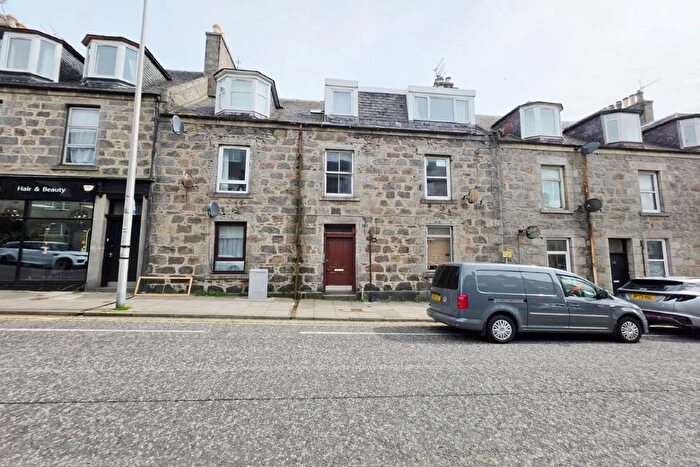 1 Bedroom Flat For Sale In , South Mount Street, First Floor Flat, Aberdeen, AB25