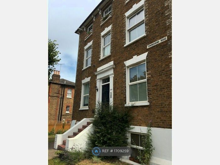Studio To Rent In Sheen Road, Richmond, TW9