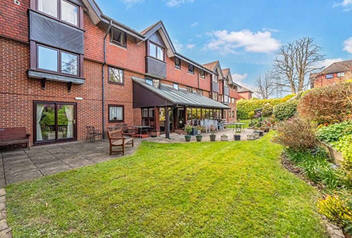 1 Bedroom Flat For Sale In St. Philips Court, Sandhurst Road, Tunbridge Wells, Kent, TN2