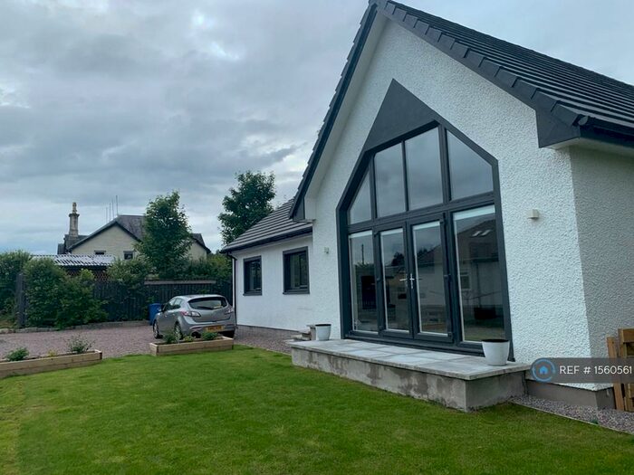 3 Bedroom Bungalow To Rent In Banavie, Fort William, PH33
