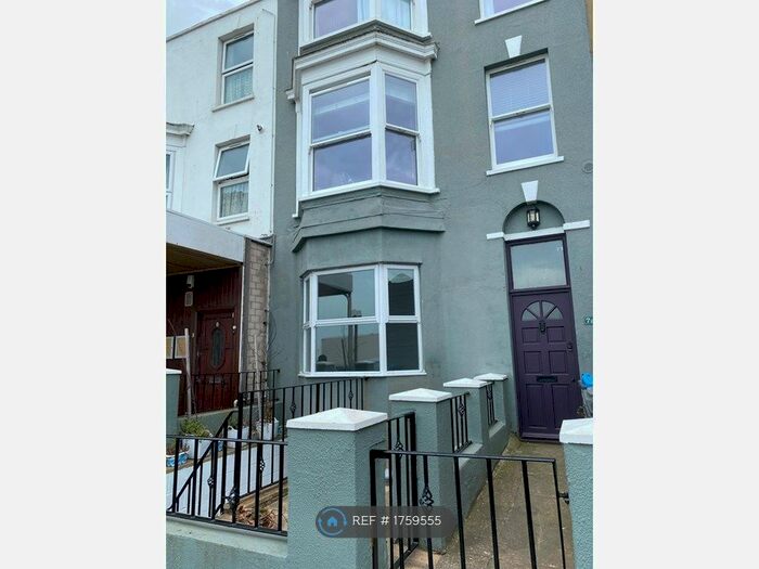 2 Bedroom Maisonette To Rent In Cliff Terrace, Margate, CT9