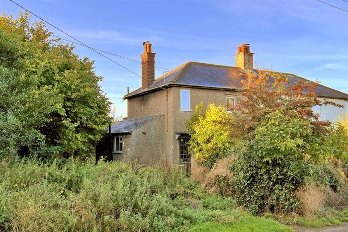 3 Bedroom Semi-Detached House For Sale In Welland Rise, Sibbertoft, Market Harborough, LE16