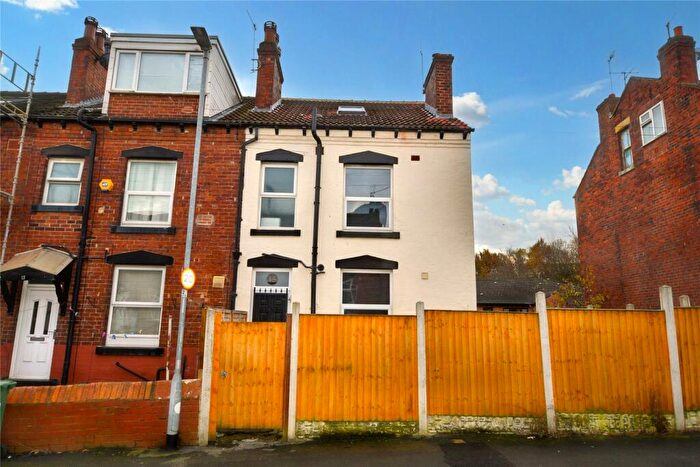 2 Bedroom Terraced House To Rent In Cobden Grove, Leeds, West Yorkshire, LS12